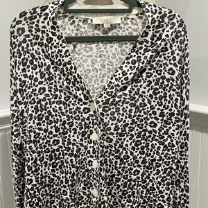 LOFT Gray Animal Print Top - Women’s size Medium